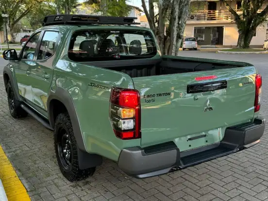 MITSUBISHI-L200 TRITON-2.4 16V TURBO DIESEL SPORT SAVANA CD 4P 4X4 AUTOMÁTICO MITSUBISHI-L200 TRITON-2024