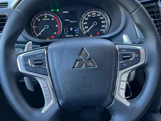 MITSUBISHI-L200 TRITON-2.4 16V TURBO DIESEL SPORT SAVANA CD 4P 4X4 AUTOMÁTICO MITSUBISHI-L200 TRITON-2024