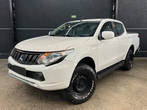 MITSUBISHI L200 TRITON 2.4 16V TURBO DIESEL GL CD 4X4 MANUAL