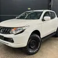 MITSUBISHI L200 TRITON 2.4 16V TURBO DIESEL GL CD 4X4 MANUAL MITSUBISHI L200 TRITON 2.4 16V TURBO DIESEL GL CD 4X4 MANUAL