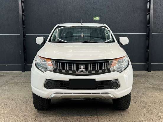 MITSUBISHI-L200 TRITON-2021