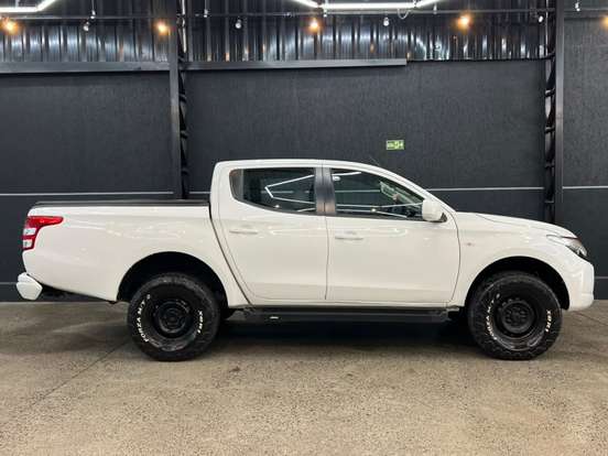 MITSUBISHI-L200 TRITON-2.4 16V TURBO DIESEL GL CD 4X4 MANUAL MITSUBISHI-L200 TRITON-2021