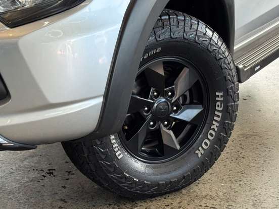 MITSUBISHI-L200 TRITON-2023