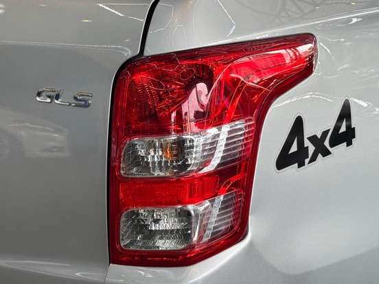 MITSUBISHI-L200 TRITON-2023