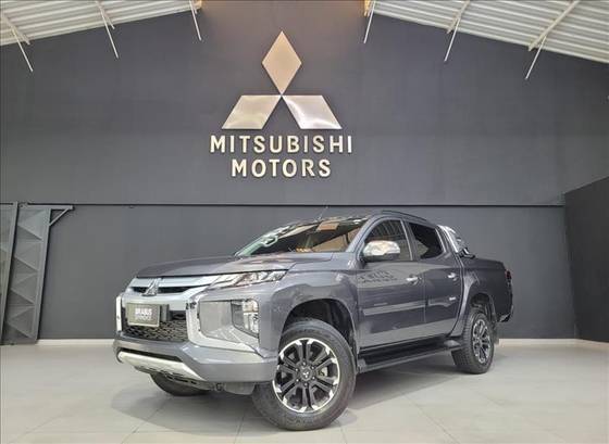 MITSUBISHI L200 TRITON 2.4 16V TURBO DIESEL SPORT HPE CD 4P 4X4 AUTOMÁTICO