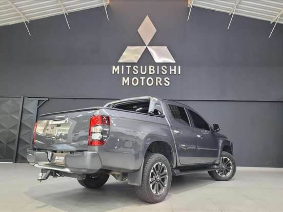 MITSUBISHI-L200 TRITON-2.4 16V TURBO DIESEL SPORT HPE CD 4P 4X4 AUTOMÁTICO MITSUBISHI-L200 TRITON-2022
