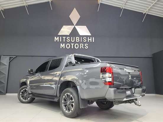MITSUBISHI-L200 TRITON-2.4 16V TURBO DIESEL SPORT HPE CD 4P 4X4 AUTOMÁTICO MITSUBISHI-L200 TRITON-2022
