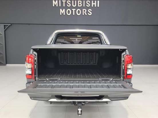 MITSUBISHI-L200 TRITON-2.4 16V TURBO DIESEL SPORT HPE CD 4P 4X4 AUTOMÁTICO MITSUBISHI-L200 TRITON-2022