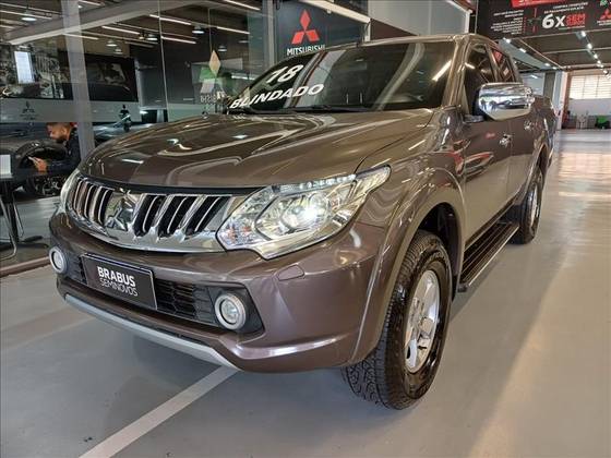 MITSUBISHI L200 TRITON 2.4 16V TURBO DIESEL SPORT HPE TOP CD 4P 4X4 AUTOMÁTICO