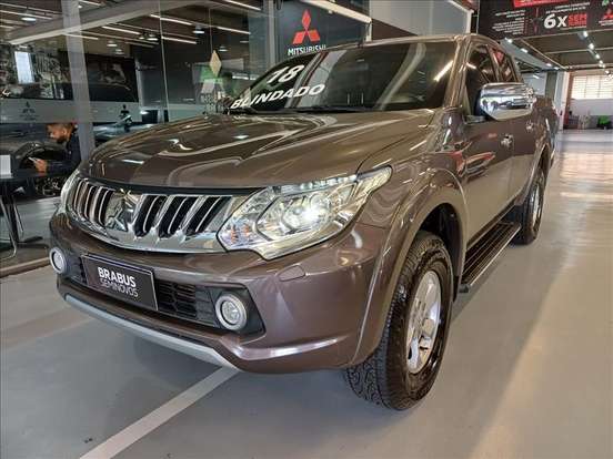 MITSUBISHI-L200 TRITON-2017