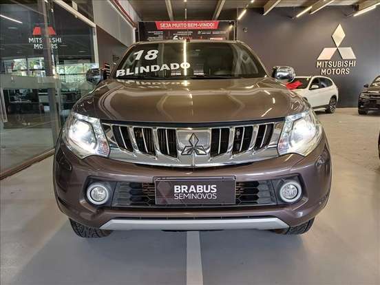 MITSUBISHI-L200 TRITON-2.4 16V TURBO DIESEL SPORT HPE TOP CD 4P 4X4 AUTOMÁTICO MITSUBISHI-L200 TRITON-2017