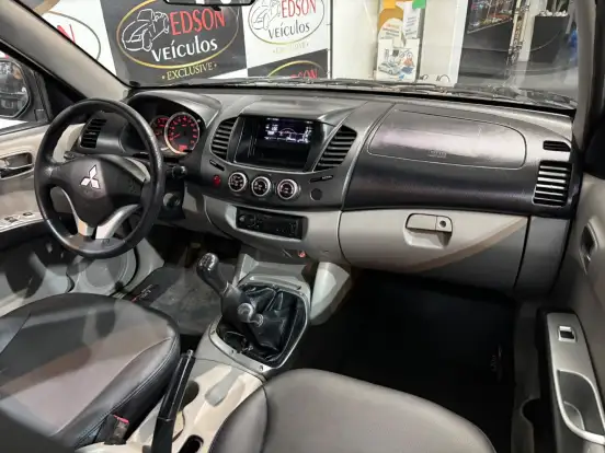 MITSUBISHI-L200 TRITON-2010