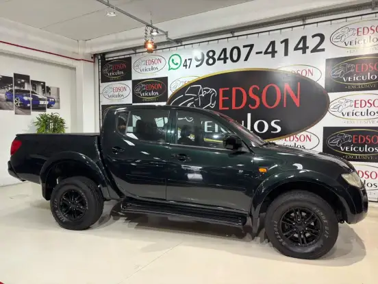 MITSUBISHI-L200 TRITON-3.2 HPE 4X4 CD 16V TURBO INTERCOOLER DIESEL 4P MANUAL MITSUBISHI-L200 TRITON-2010