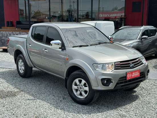 MITSUBISHI-L200 TRITON-3.2 HPE 4X4 CD 16V TURBO INTERCOOLER DIESEL 4P AUTOMÁTICO MITSUBISHI-L200 TRITON-2013