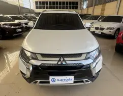 MITSUBISHI OUTLANDER 2.2 MIVEC DI-D DIESEL HPE-S AWD AUTOMÁTICO MITSUBISHI OUTLANDER 2.2 MIVEC DI-D DIESEL HPE-S AWD AUTOMÁTICO
