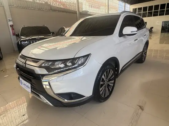 MITSUBISHI-OUTLANDER-2020