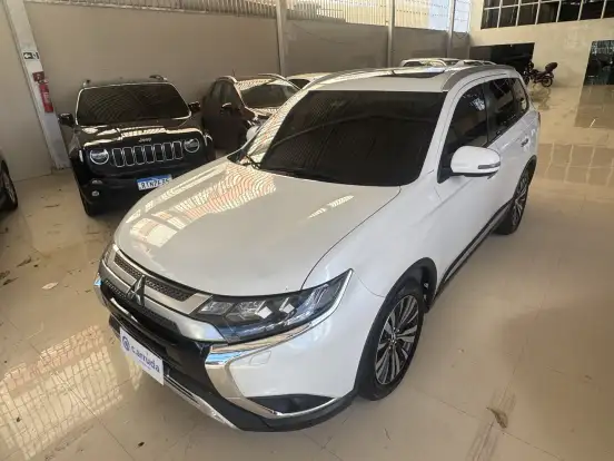 MITSUBISHI-OUTLANDER-2.2 MIVEC DI-D DIESEL HPE-S AWD AUTOMÁTICO MITSUBISHI-OUTLANDER-2020