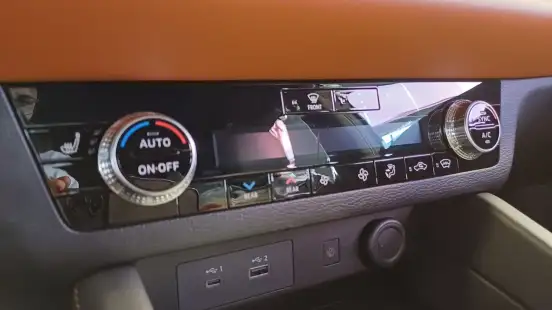MITSUBISHI-OUTLANDER-2.4 PHEV SIGNATURE S-AWC DHT MITSUBISHI-OUTLANDER-2025