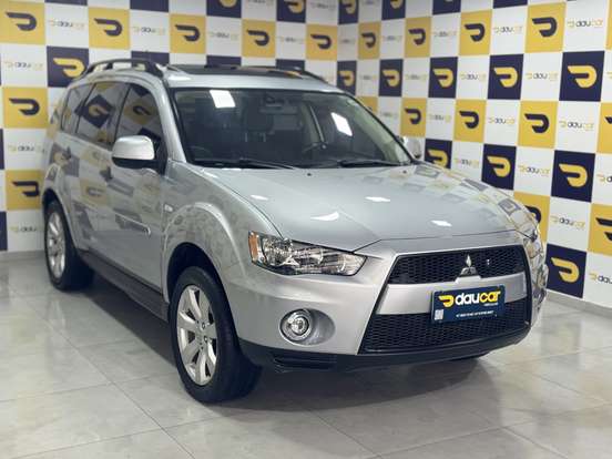 MITSUBISHI-OUTLANDER-2013