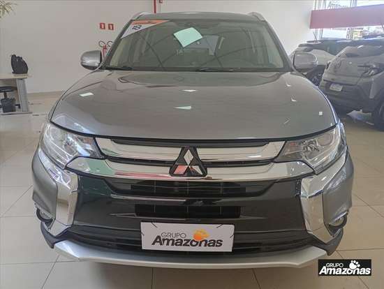 MITSUBISHI-OUTLANDER-2018