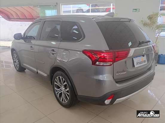 MITSUBISHI-OUTLANDER-2.0 16V GASOLINA 4P AUTOMÁTICO MITSUBISHI-OUTLANDER-2018