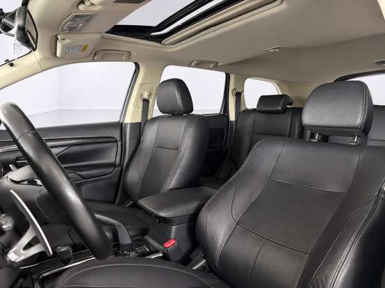 MITSUBISHI-OUTLANDER-2.0 COMFORT 16V GASOLINA 4P AUTOMÁTICO MITSUBISHI-OUTLANDER-2017