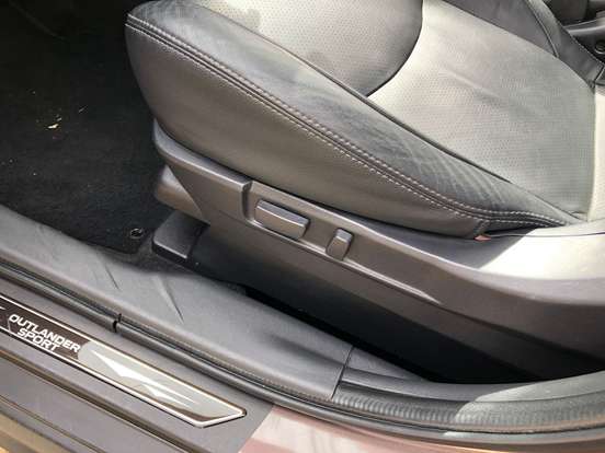 MITSUBISHI-OUTLANDER SPORT-2.0 MIVEC FLEX HPE AUTOMÁTICO MITSUBISHI-OUTLANDER SPORT-2020