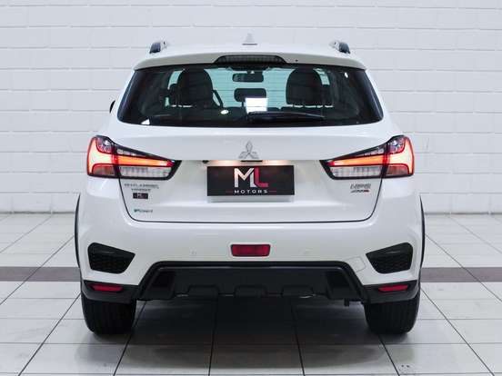 MITSUBISHI-OUTLANDER SPORT-2.0 MIVEC FLEX HPE AUTOMÁTICO MITSUBISHI-OUTLANDER SPORT-2020