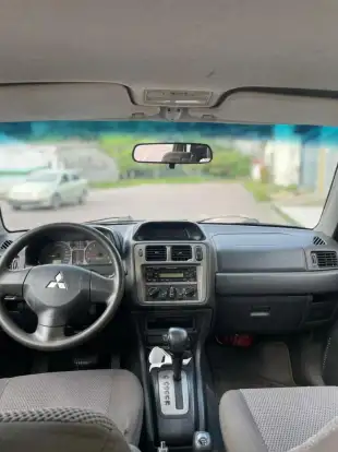 MITSUBISHI-PAJERO-2009