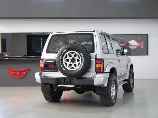 MITSUBISHI-PAJERO-3.0 GLS-B 4X4 V6 24V GASOLINA 2P MANUAL MITSUBISHI-PAJERO-1996