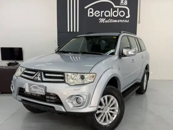 MITSUBISHI-PAJERO DAKAR-3.2 HPE 4X4 7 LUGARES 16V TURBO INTERCOOLER DIESEL 4P AUTOMÁTICO MITSUBISHI-PAJERO DAKAR-2013