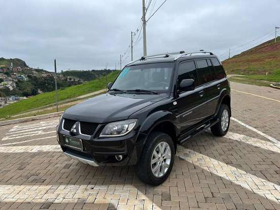 MITSUBISHI-PAJERO TR4-2011