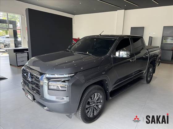 MITSUBISHI TRITON 2.4 BITURBO DIESEL CD HPE 4X4 AUTOMÁTICO