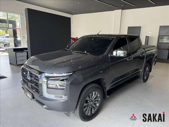 MITSUBISHI-TRITON-2.4 BITURBO DIESEL CD HPE 4X4 AUTOMÁTICO MITSUBISHI-TRITON-2025