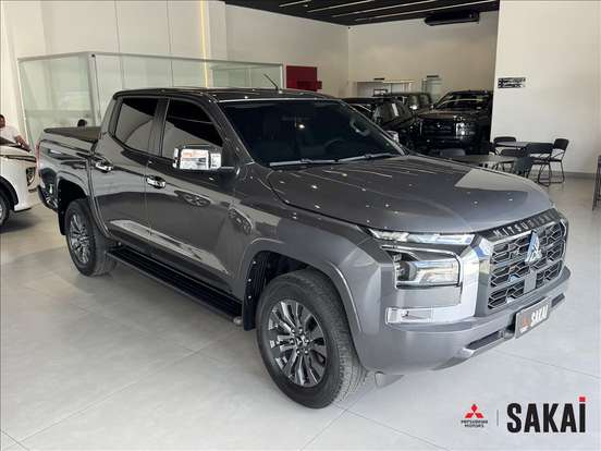 MITSUBISHI-TRITON-2025