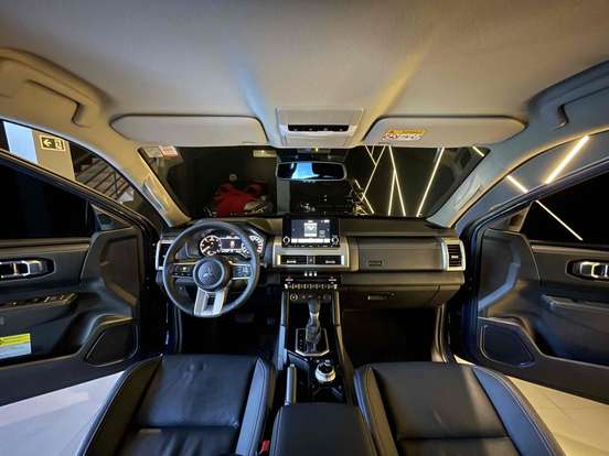 MITSUBISHI-TRITON-2025