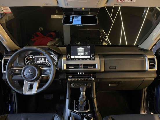 MITSUBISHI-TRITON-2.4 BITURBO DIESEL CD HPE-S 4X4 AUTOMÁTICO MITSUBISHI-TRITON-2025