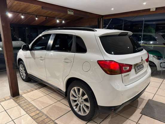 MITSUBISHI-ASX-2016