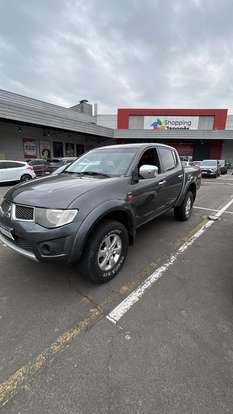 MITSUBISHI-L200 TRITON-2011