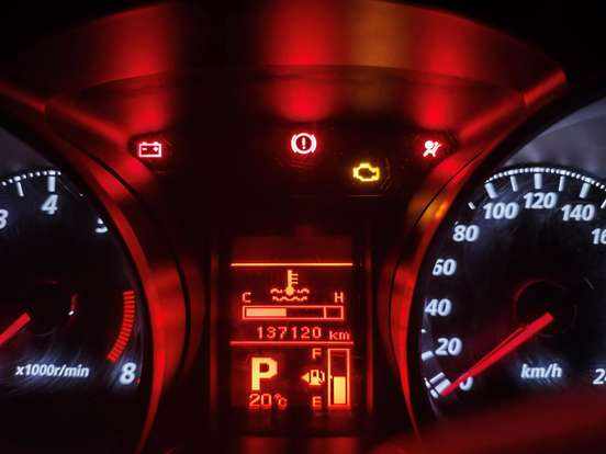 MITSUBISHI-LANCER-2.0 16V GASOLINA 4P AUTOMÁTICO MITSUBISHI-LANCER-2013