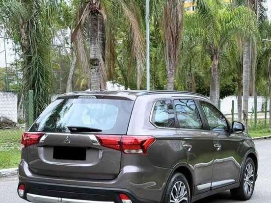 MITSUBISHI-OUTLANDER-2.0 16V GASOLINA 4P AUTOMÁTICO MITSUBISHI-OUTLANDER-2016