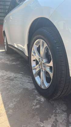 MITSUBISHI-OUTLANDER-2014