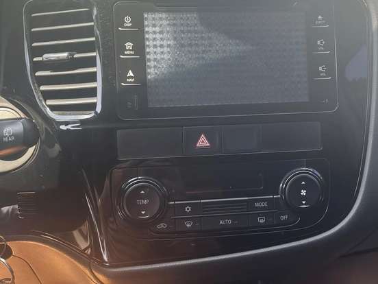 MITSUBISHI-OUTLANDER-2.0 16V GASOLINA 4P AUTOMÁTICO MITSUBISHI-OUTLANDER-2014