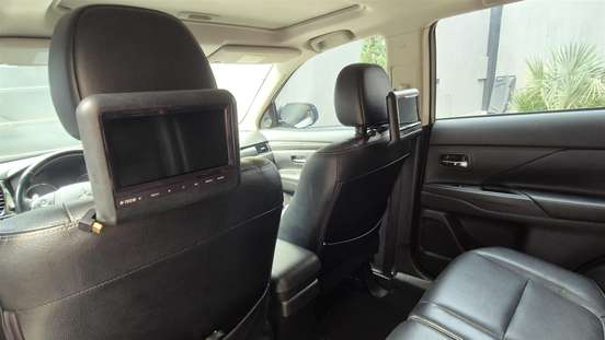 MITSUBISHI-OUTLANDER-2015