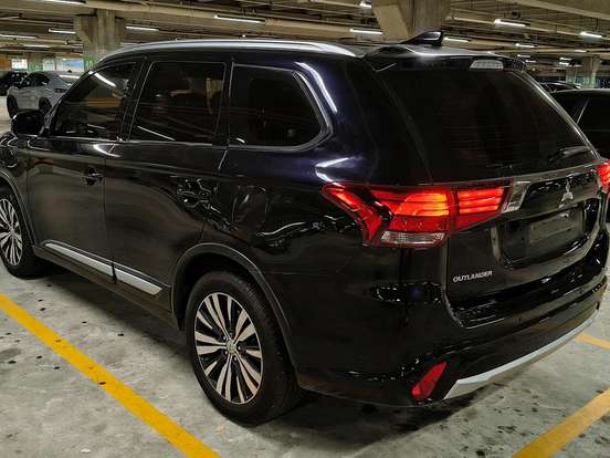 MITSUBISHI-OUTLANDER-2.0 COMFORT 16V GASOLINA 4P AUTOMÁTICO MITSUBISHI-OUTLANDER-2018