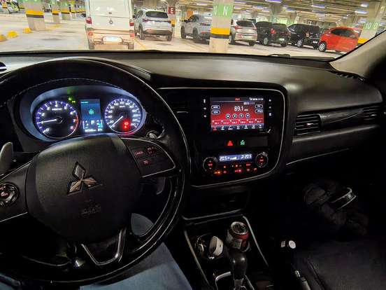 MITSUBISHI-OUTLANDER-2.0 COMFORT 16V GASOLINA 4P AUTOMÁTICO MITSUBISHI-OUTLANDER-2018