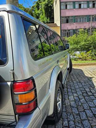 MITSUBISHI-PAJERO-1996