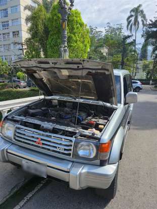 MITSUBISHI-PAJERO-1996