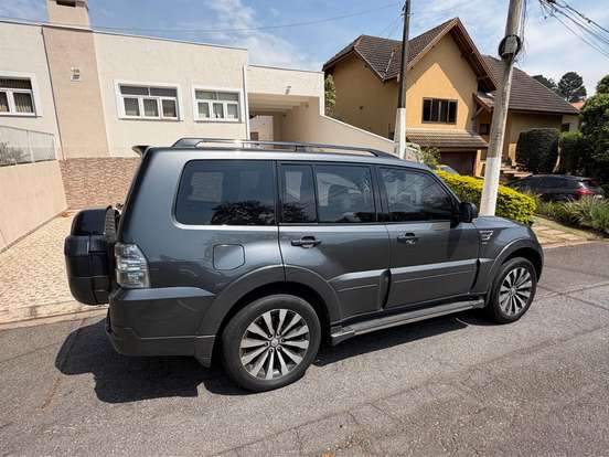 MITSUBISHI-PAJERO-3.2 HPE 4X4 7 LUGARES 16V TURBO INTERCOOLER DIESEL 4P AUTOMÁTICO MITSUBISHI-PAJERO-2018