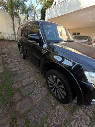 MITSUBISHI-PAJERO-2018